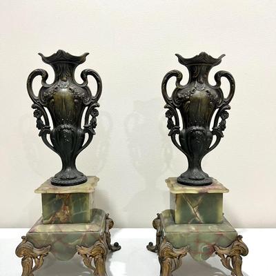 REINE DES FLEURS Par-Ruffony 19th Century Onyx Marble Mantle Clock Set