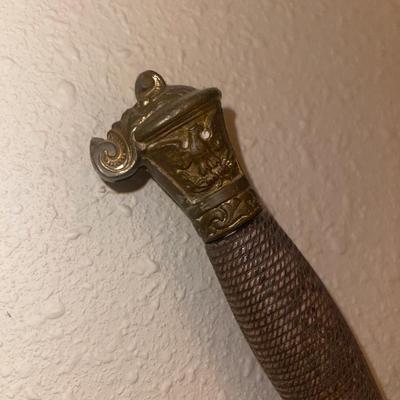 E6-Pair of swords