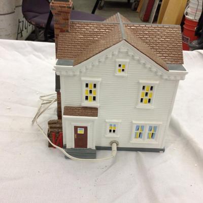Year Round Holiday House Dept. 56 Snow Village