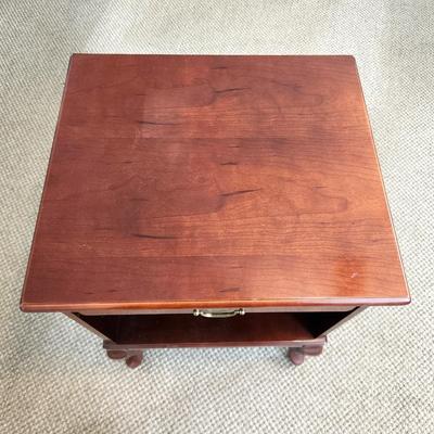 Lot #105 Pair of Bombay Company Queen Anne Style End tables/Nightstands - 1 drawer
