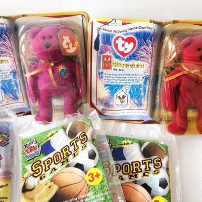 Lot #109 Lot of 12 New in package Fast Food Toys - 2 pieces Land Before Time