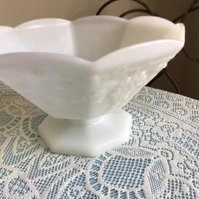 Milk Glass Bowl Lot