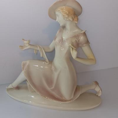 Immaculate 1930's Art Deco Dressel & Kister/Passau signed "horn" blue brush mark Figure