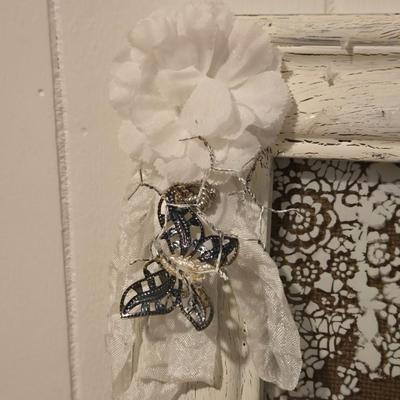 White Design Photo Frame