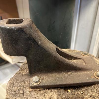 Anvil Stake Holder