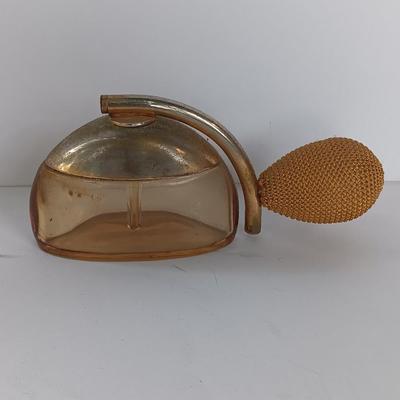 Antique perfume atomizer