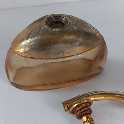 Antique perfume atomizer