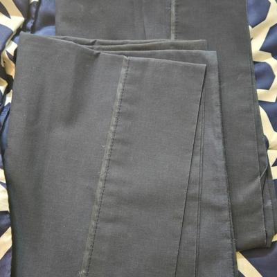 Queen Size Navy & White Comforter & Shams