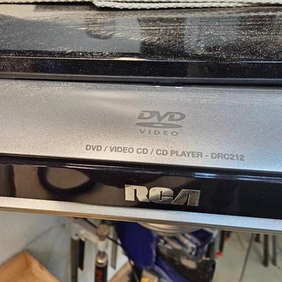 LG 23" Flat Screen TV & RCA CD/DVD Player (WS-JS)