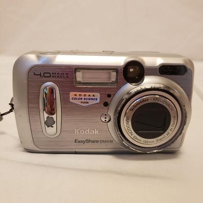 Canon Power Shot A590 and Kodak Easy Share DX6440 (LR-KD)