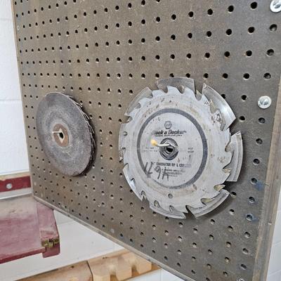 Peg Board Tool Rack & Tools (WS-JS)