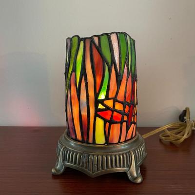 Vintage Handmaid Stained Glass Tiffany Style Table Lamp