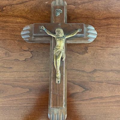 Vinatge LAST RITES CRUCIFIX with slide open compartment.