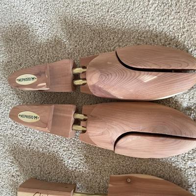 3 Pairs of Men's Shoe Trees Stretchers