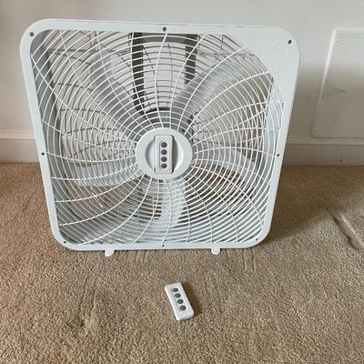 Aspen Remote Controlled Box Fan