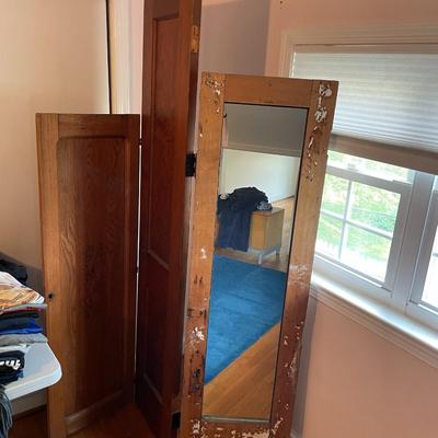 Room divider with Mirror