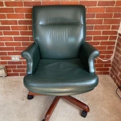 Green Leather Office Swivel/ Rolling Office Chair