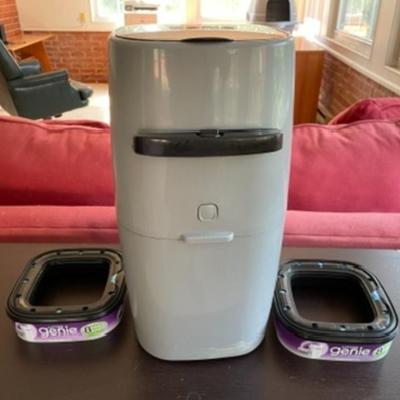 Litter Genie- Cat litter disposal system and 2 packs of refillable included.