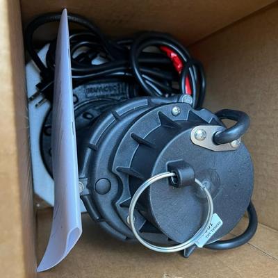 1/3 HP Cast Iron Submersible Sump Pump New In Box