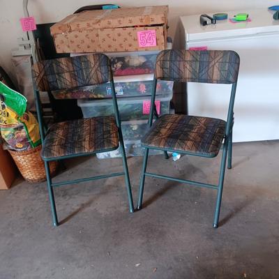 FOLDING CARD TABLE AND 4 FOLDING CHAIRS