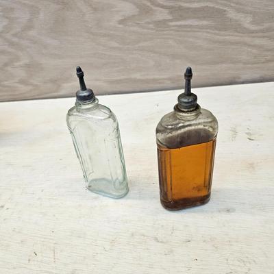 Vintage Oil Cans & Bottles (WS-JS)