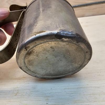 Vintage Oil Cans & Bottles (WS-JS)