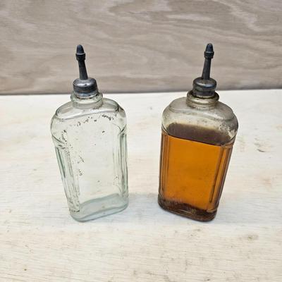 Vintage Oil Cans & Bottles (WS-JS)