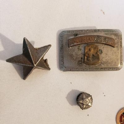 Antique Artillery Collar Disks, WWI Pins, and More (LR-KD)