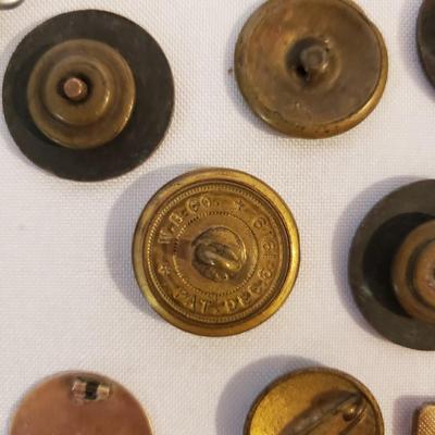 Antique Artillery Collar Disks, WWI Pins, and More (LR-KD)