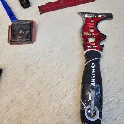 Hack Saws, Key Hole, Knives, Stones, Scrapers & More (WS-JS)