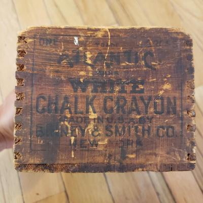 Vintage Wooden Crates (LR-KD)