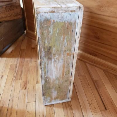 Vintage Wooden Crates (LR-KD)