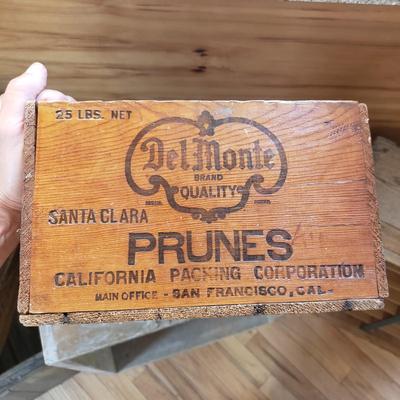 Vintage Wooden Crates (LR-KD)