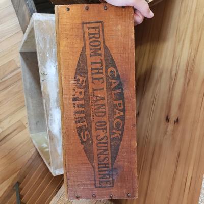 Vintage Wooden Crates (LR-KD)