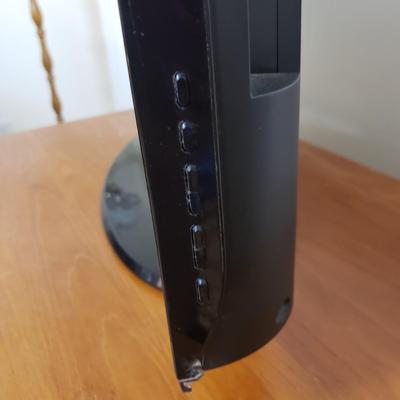 Samsung 32" TV (DR-KD)
