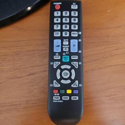 Samsung 32" TV (DR-KD)
