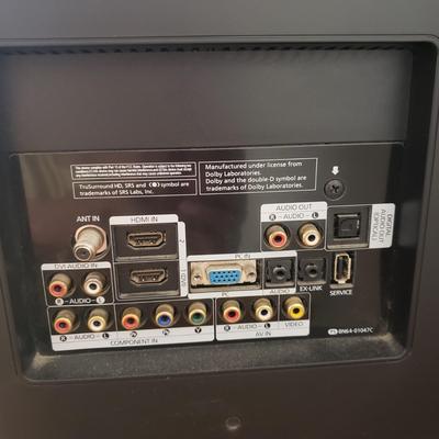 Samsung 32" TV (DR-KD)