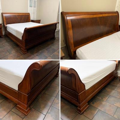 LANE ~ Country Living ~ Three (3) Piece Inlaid King Sleigh Bed Bedroom Set