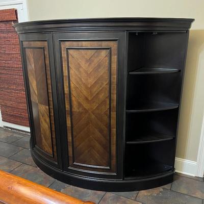 RIVERSIDE FURNITURE ~ Lighted Wooden Double Sliding Doors Media Center ~ *Read Details