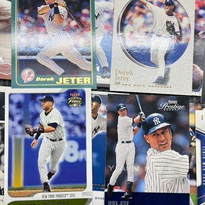Collection 20 Derek Jeter Baseball Cards