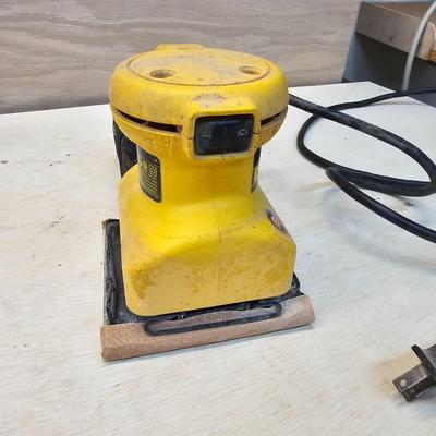 Two Sanders incl. DeWalt & a Crafting Tool (WS-JS)