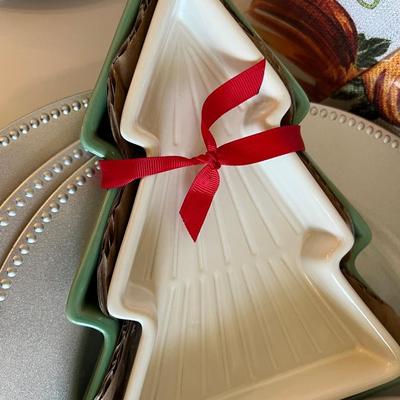 Mixed Christmas Decor Lot