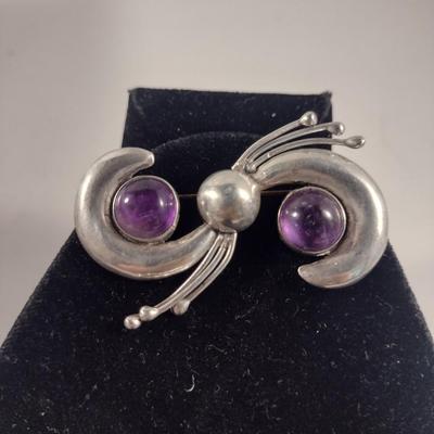 Vintage Sterling Silver Brooch- Total Approx Weight 14 Grams (#277)