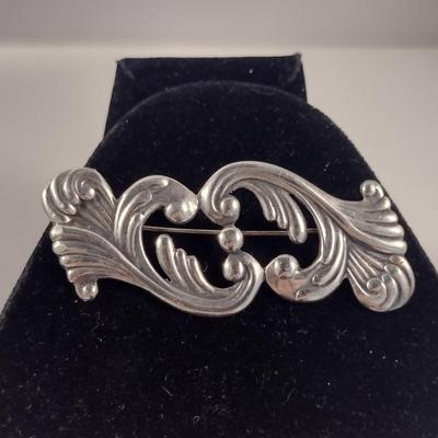 Vintage Sterling Silver Brooch- Total Approx Weight 20 Grams (#278)