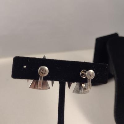 Vintage Sterling Silver and Stone Earrings- Total Approx Weight 9 Grams (#280)