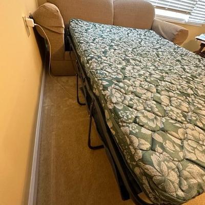 La-Z-Boy (Lazboy) Couch with Pull-Out Bed