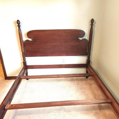 Lot #122 Vintage Bed Frame - Double/Full