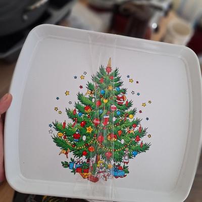 2 melamine Christmas plates