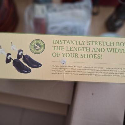 shoe stretchers NIB