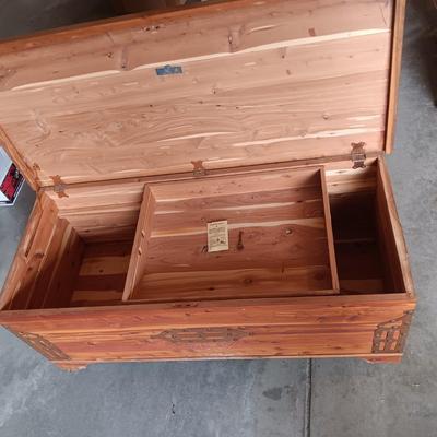 LOCKING CEDAR CHEST WITH BRASS HINGES AND ACCENTS
